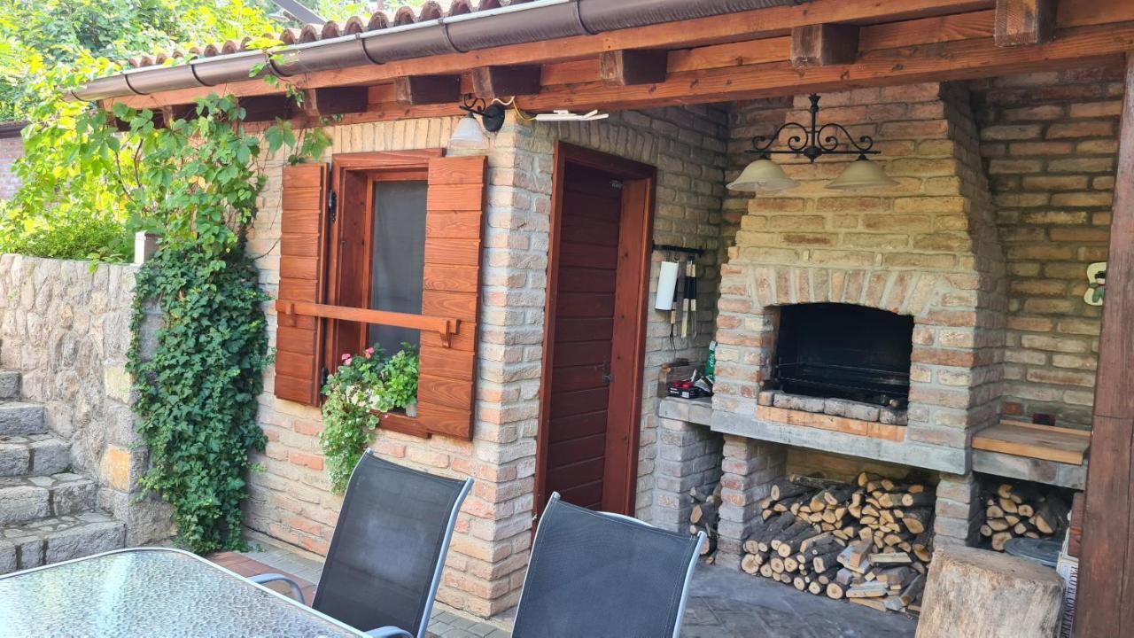 Villa Amalia Apartments Malinska Esterno foto