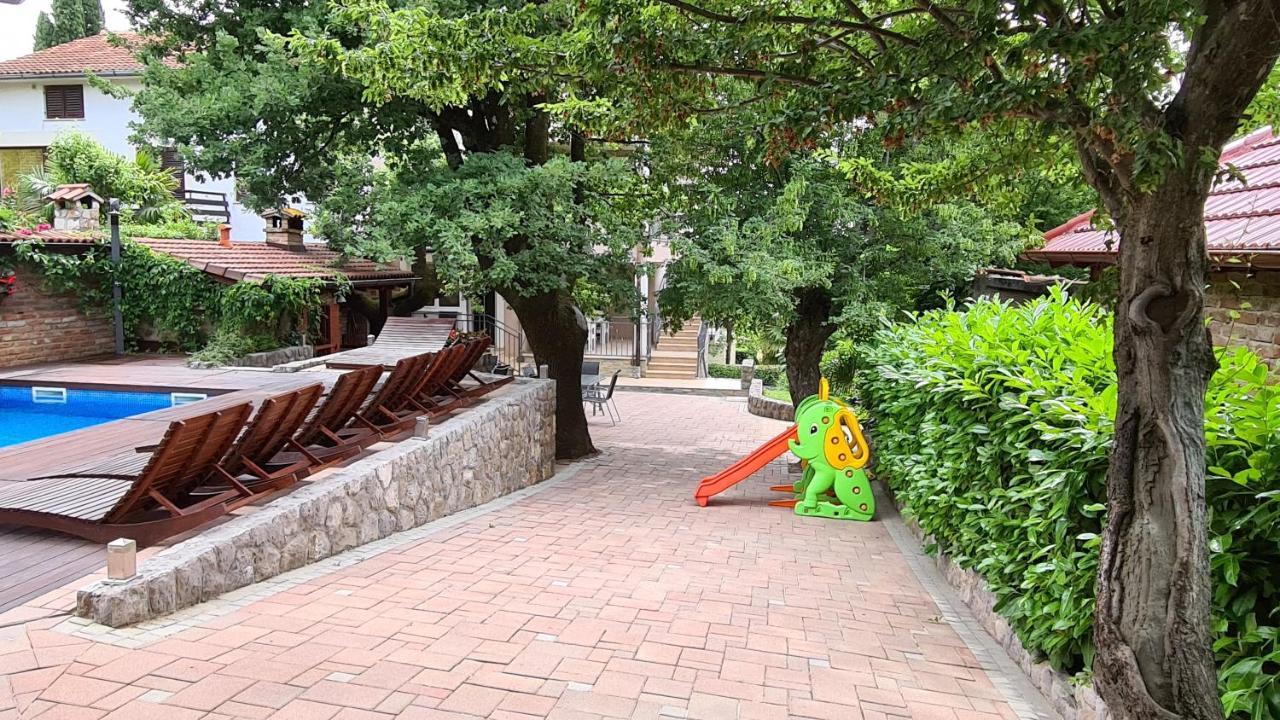 Villa Amalia Apartments Malinska Esterno foto