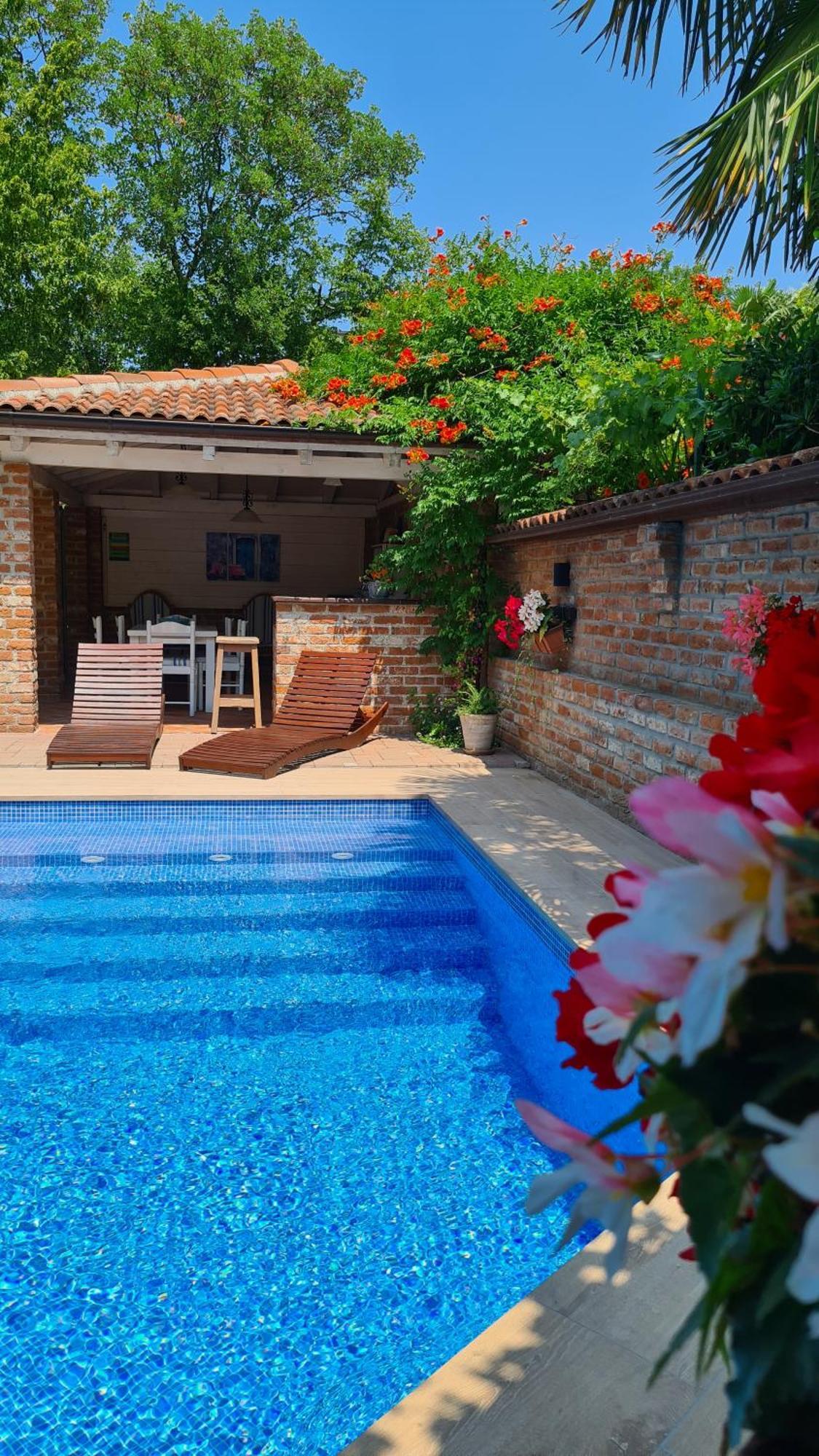 Villa Amalia Apartments Malinska Esterno foto