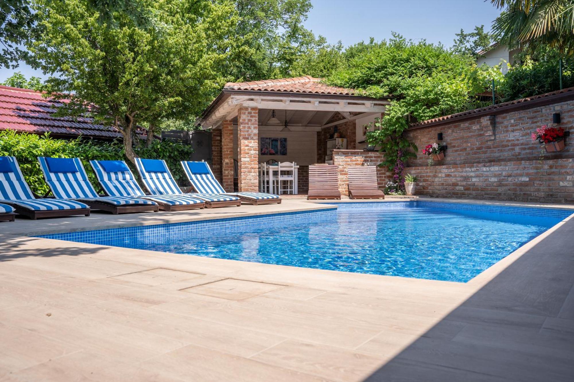 Villa Amalia Apartments Malinska Esterno foto