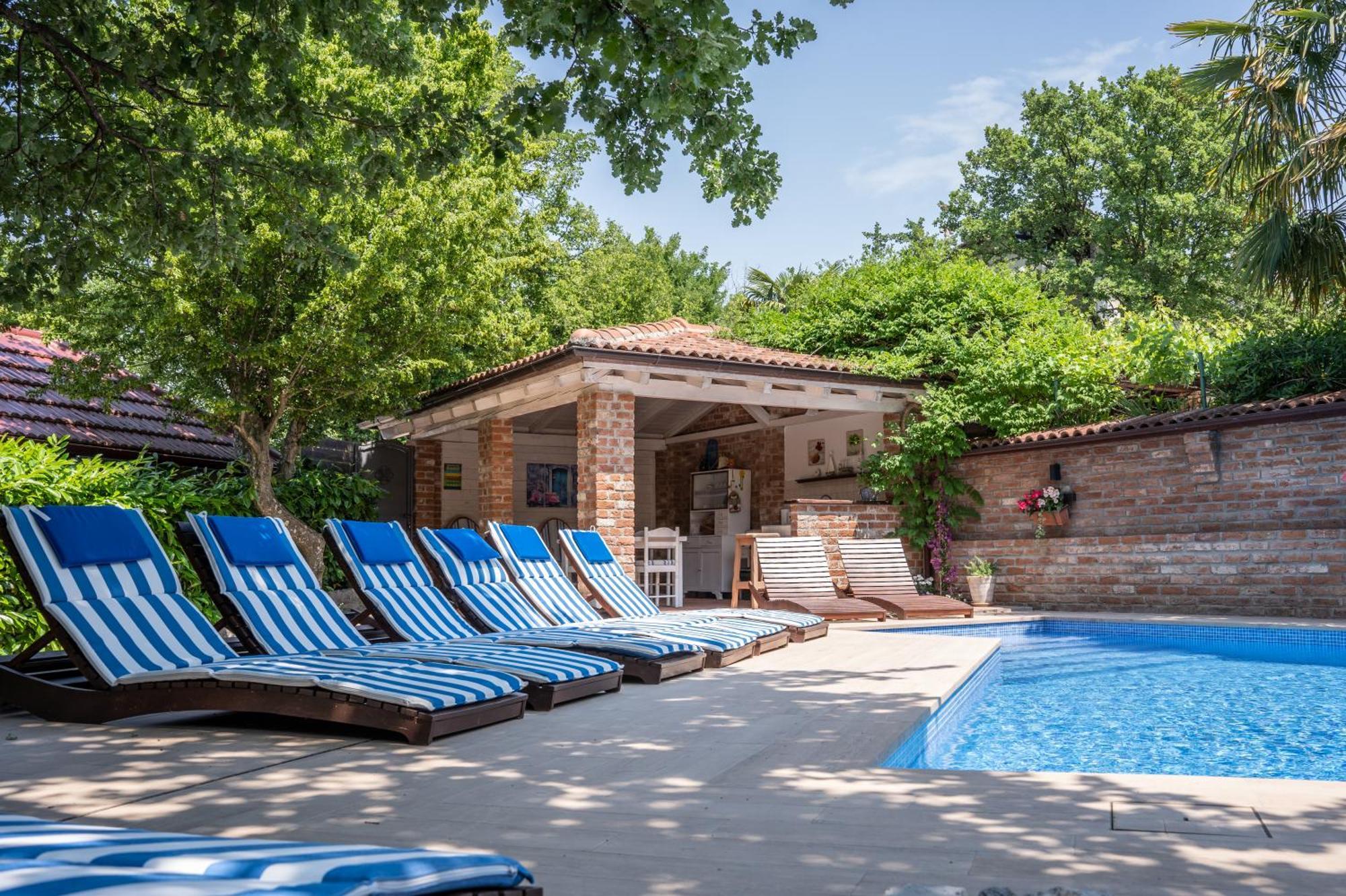 Villa Amalia Apartments Malinska Esterno foto