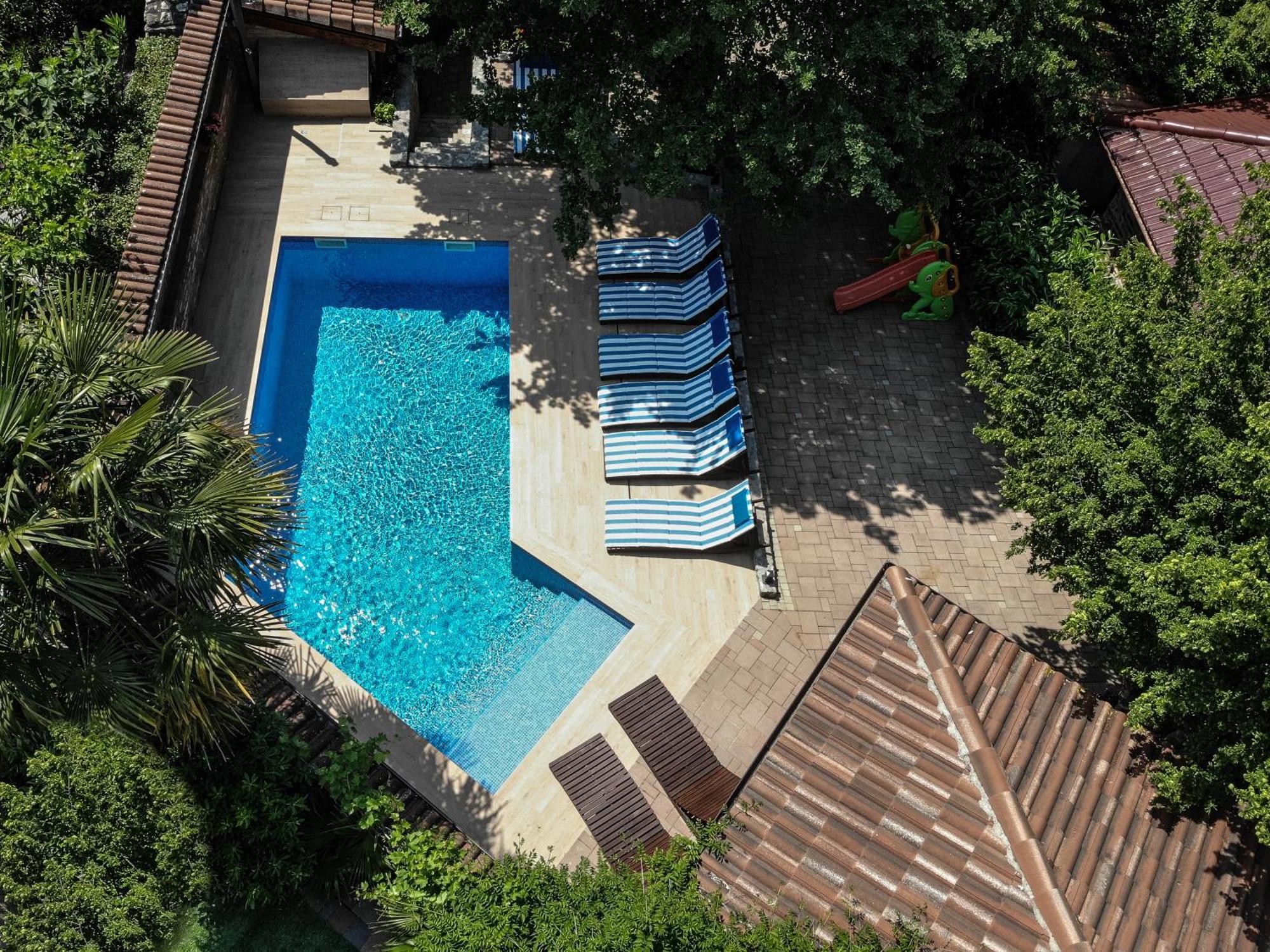 Villa Amalia Apartments Malinska Esterno foto